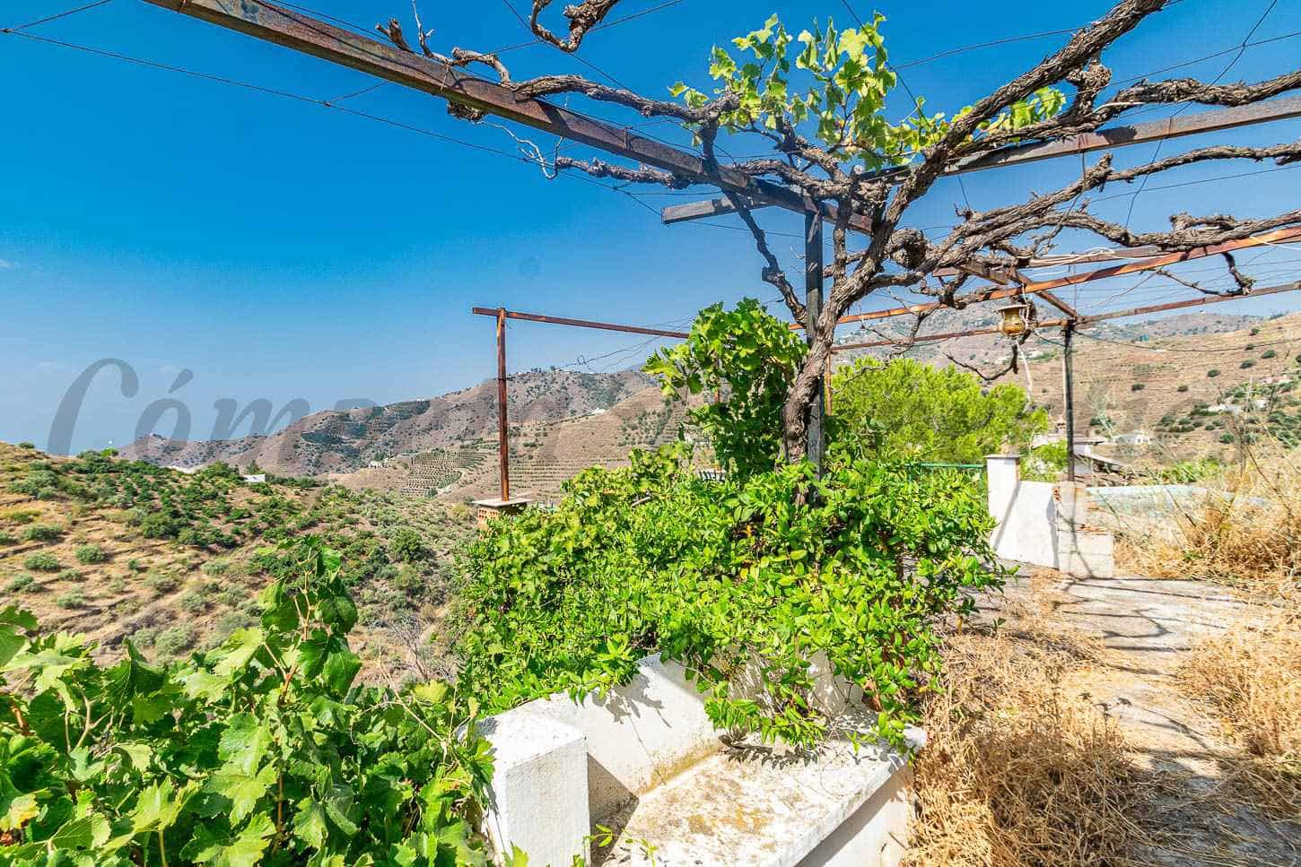 2 chambre Finca/Maison de Campagne à vendre à Torrox avec piscine - 190 000 € (Ref: 10012133)