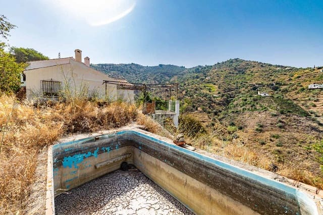2 chambre Finca/Maison de Campagne à vendre à Torrox avec piscine - 190 000 € (Ref: 10012133)