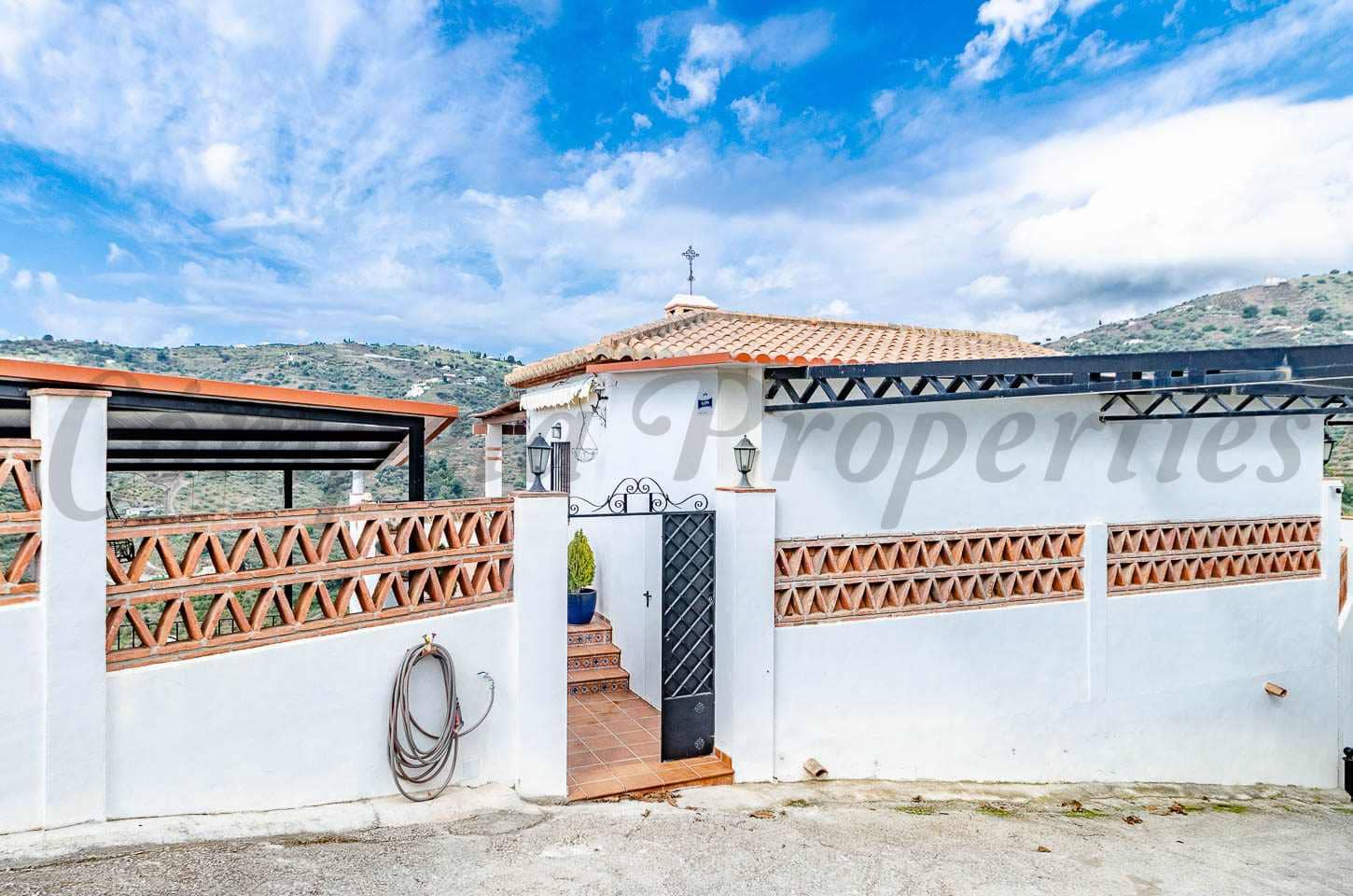 2 quarto Quinta/Casa Rural para venda em Torrox com piscina garagem - 330 000 € (Ref: 10021310)