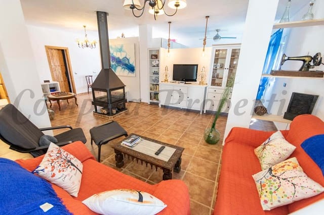 2 quarto Quinta/Casa Rural para venda em Torrox com piscina garagem - 330 000 € (Ref: 10021310)