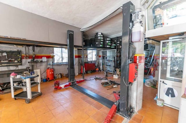 Local Commercial à louer à Cómpeta - 2 000 € (Ref: 10030764)