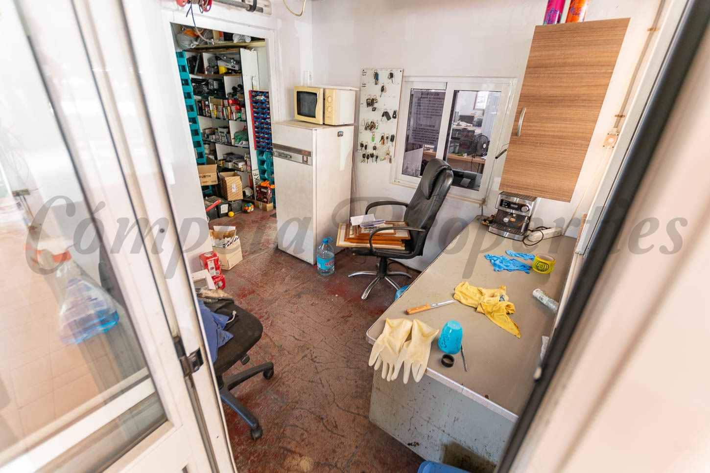 Local Commercial à louer à Competa - 2 000 € (Ref: 10030764)