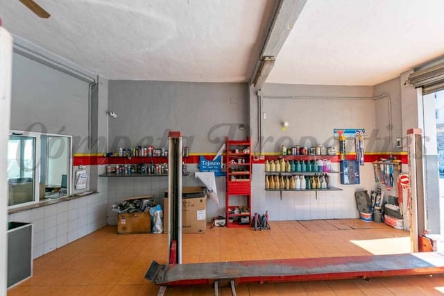Local Commercial à louer à Cómpeta - 2 000 € (Ref: 10030764)