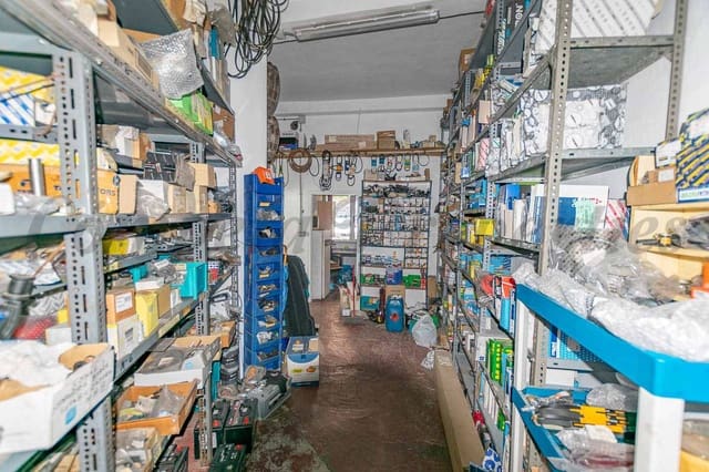 Local Commercial à louer à Cómpeta - 2 000 € (Ref: 10030764)