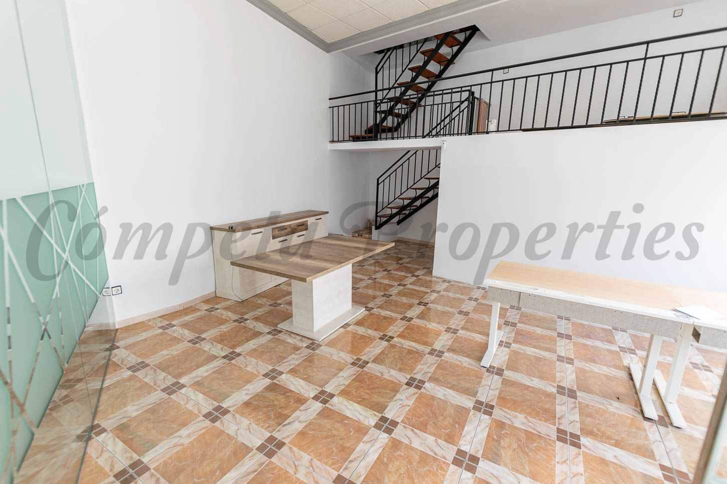 Biuro do wynajęcia w Competa - 1 400 € (Ref: 10030864)