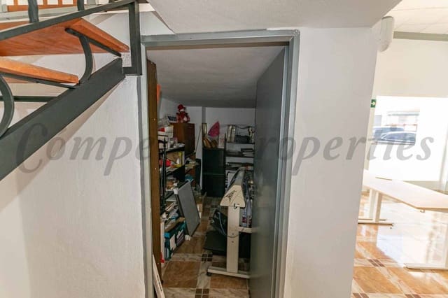Bureau à louer à Cómpeta - 1 400 € (Ref: 10030864)