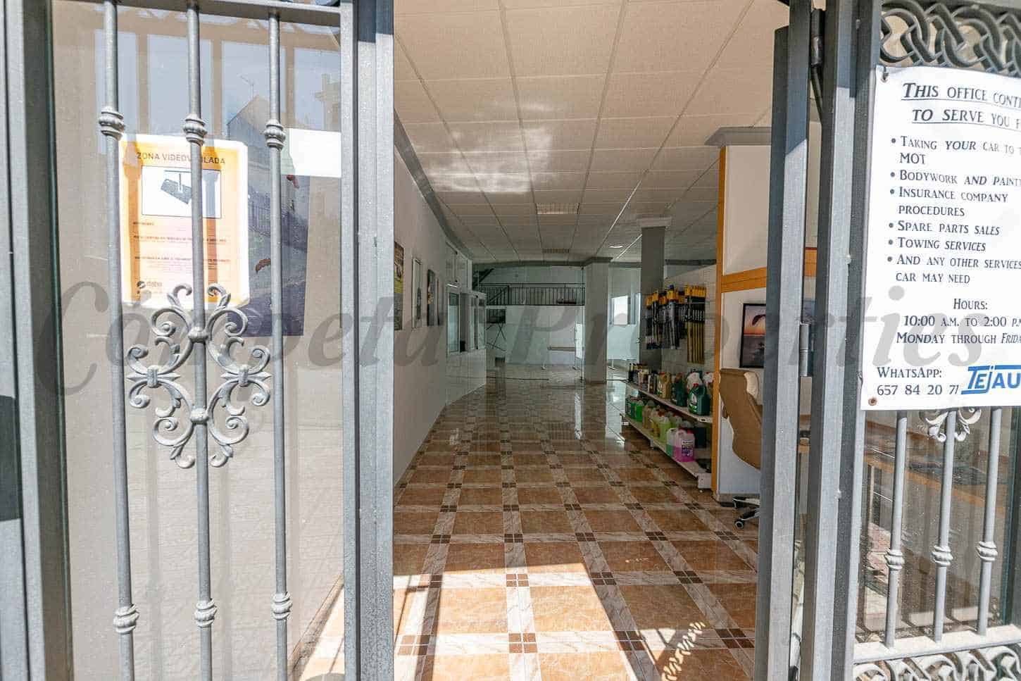 Biuro do wynajęcia w Competa - 1 400 € (Ref: 10030864)