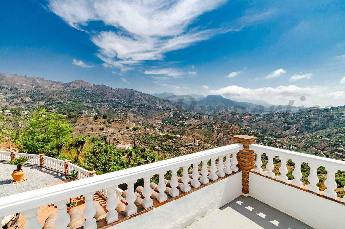5 quarto Quinta/Casa Rural para venda em Competa com piscina - 780 000 € (Ref: 10033052)