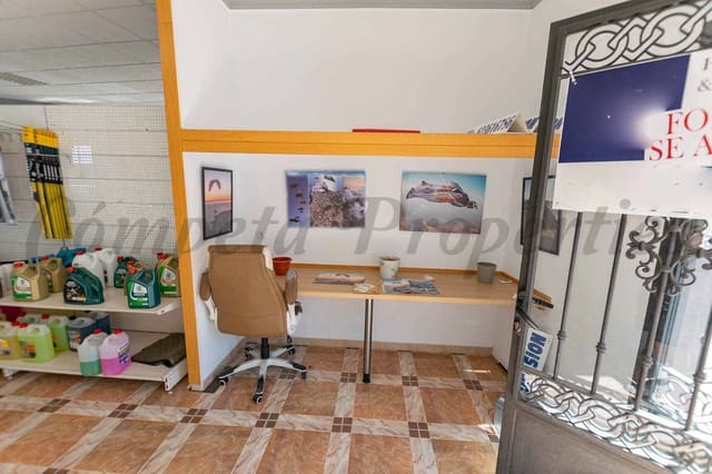 Yritys vuokrattavana paikassa Cómpeta - 1 400 € (Ref: 10034170)