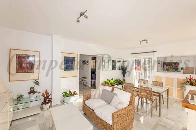 3 soveværelse Byhus til salg i Frigiliana med swimmingpool garage - € 950.000 (Ref: 10034391)