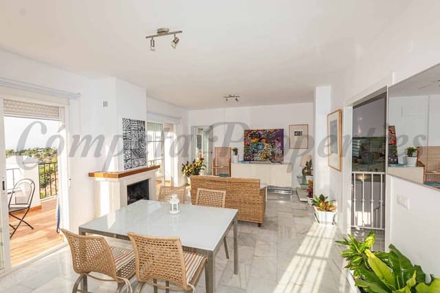 3 soveværelse Byhus til salg i Frigiliana med swimmingpool garage - € 950.000 (Ref: 10034391)