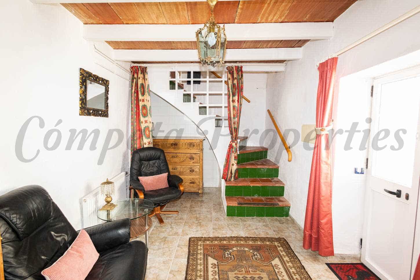 Maison de Ville de 2 chambres à louer à Torrox - 750 € (Ref: 10034420)