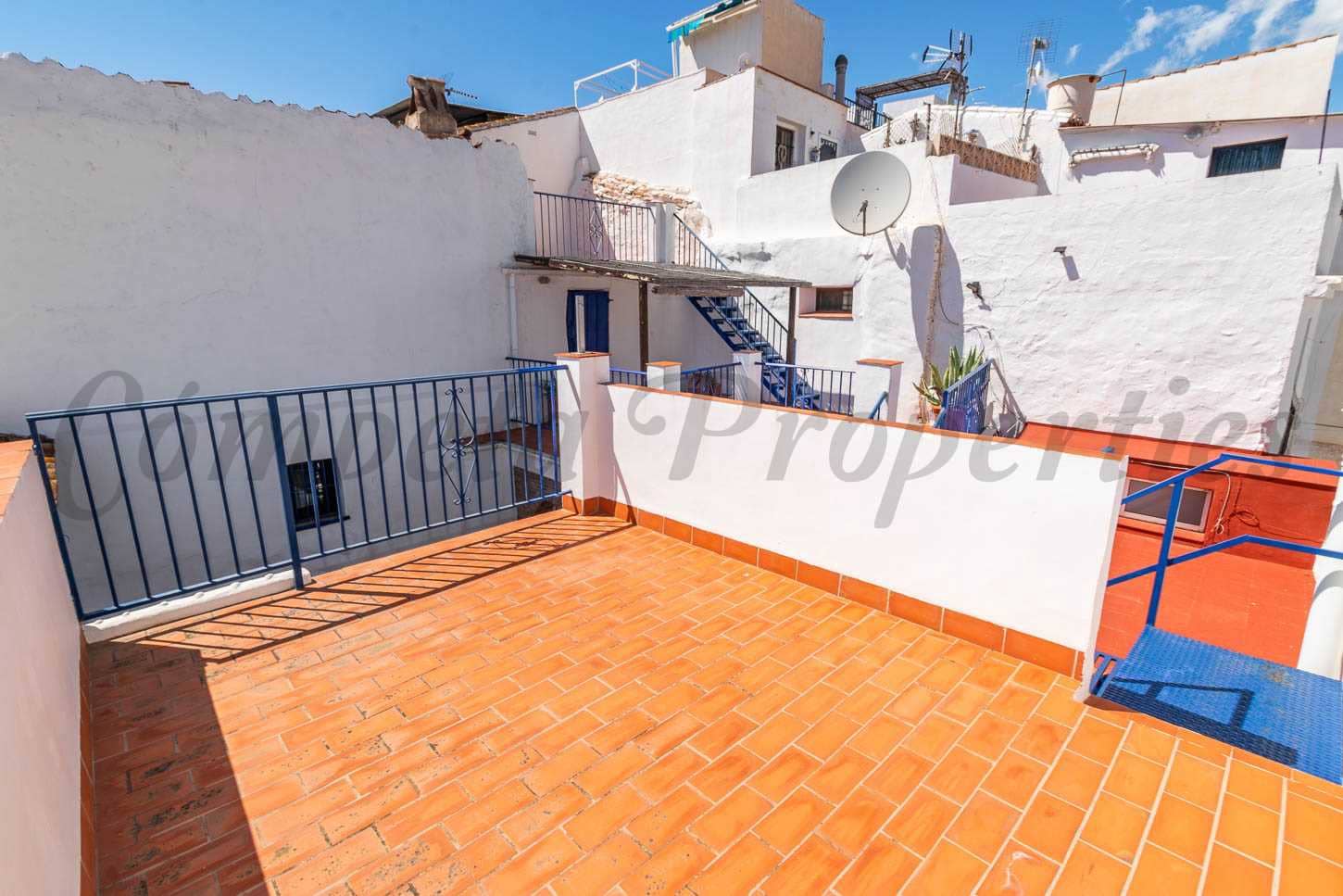 Maison de Ville de 2 chambres à louer à Torrox - 750 € (Ref: 10034420)