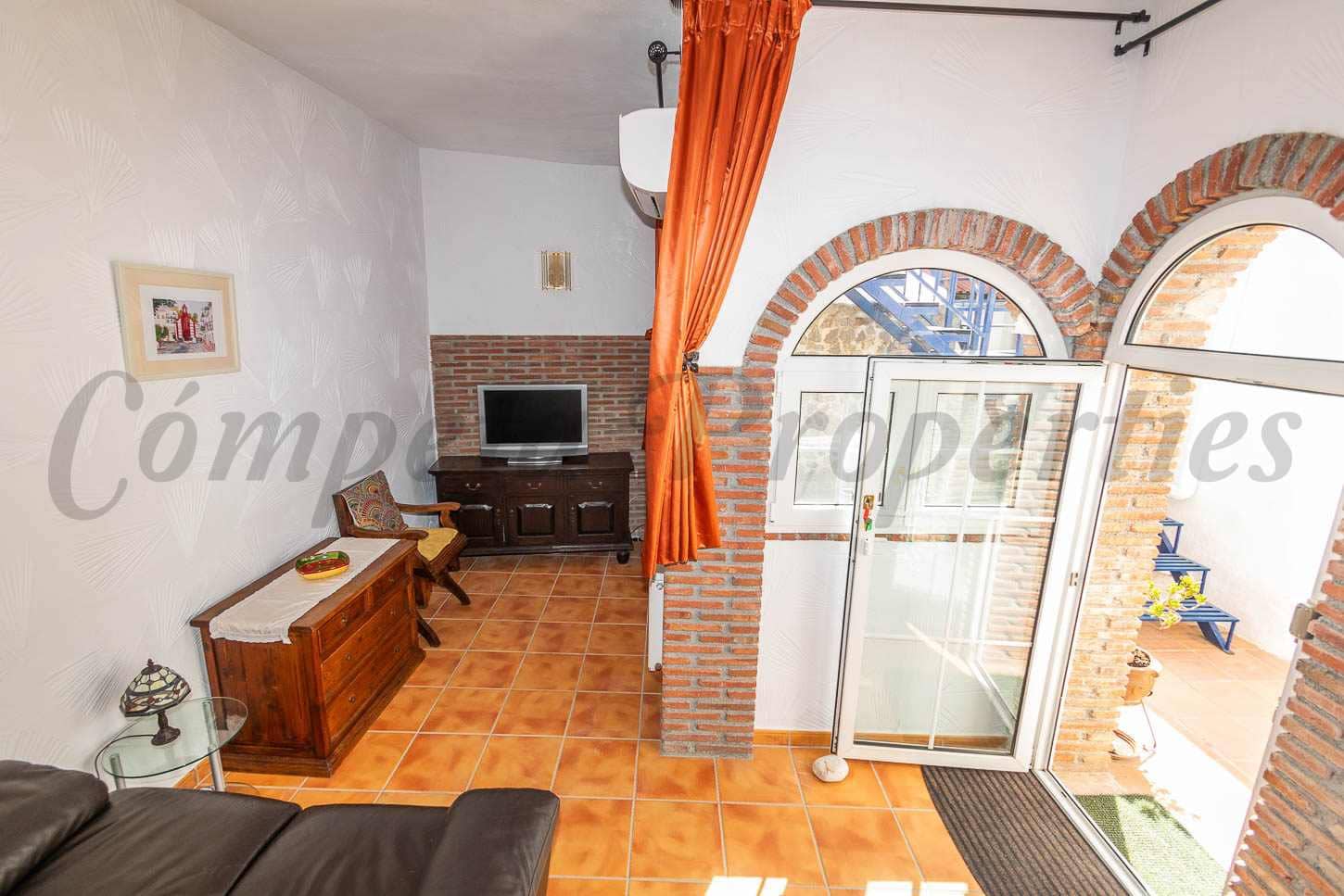 1 bedroom Townhouse for rent in Torrox - € 450 (Ref: 10034465)