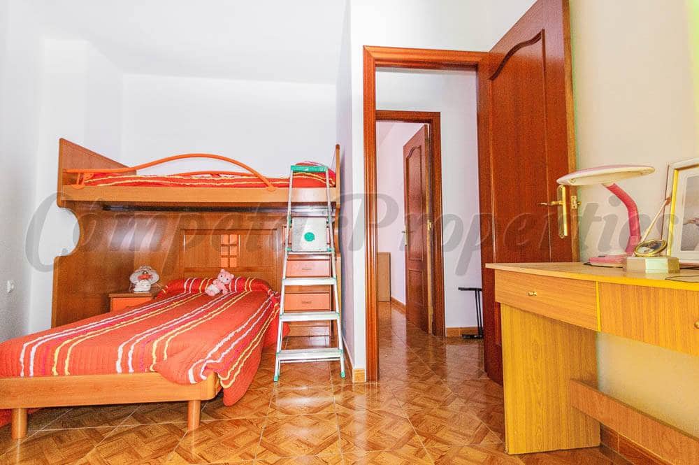 Haus zu vermieten in Sedella - 750 € (Ref: 10035942)