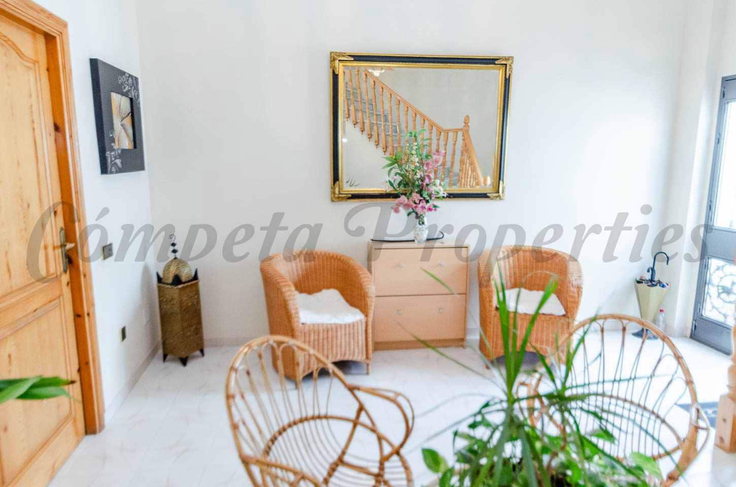 5 slaapkamer Huis te koop in Competa met zwembad garage - € 649.000 (Ref: 10037616)