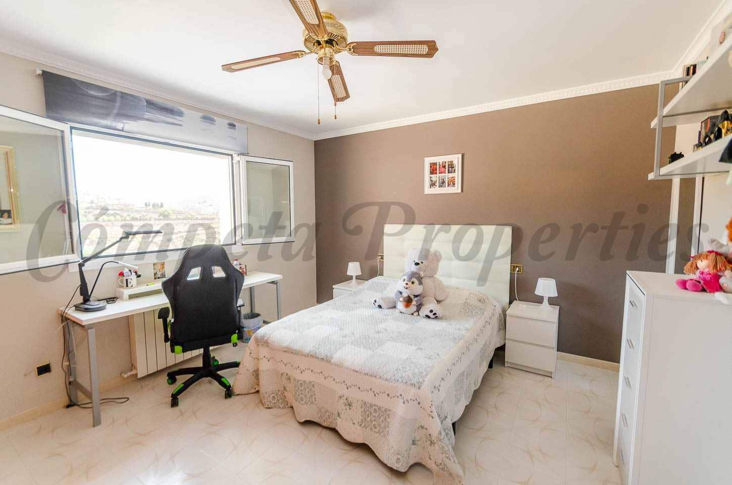 5 slaapkamer Huis te koop in Competa met zwembad garage - € 649.000 (Ref: 10037616)