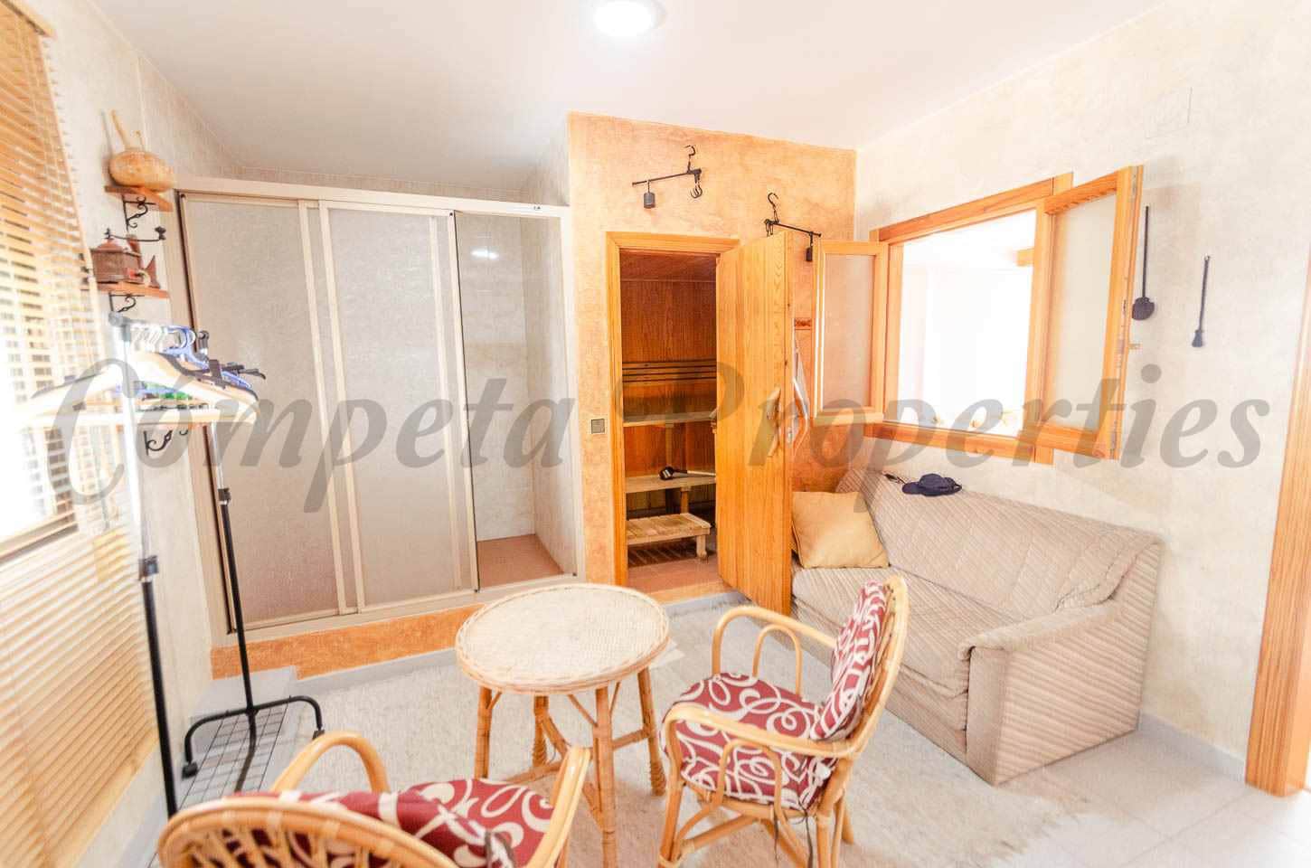 5 slaapkamer Huis te koop in Competa met zwembad garage - € 649.000 (Ref: 10037616)