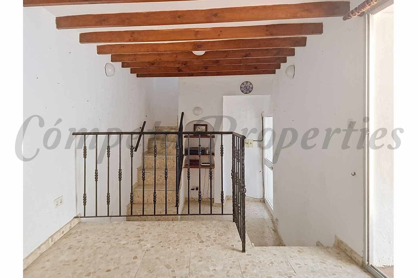 2 makuuhuone Omakotitalo myytävänä paikassa Sedella - 79 500 € (Ref: 10039104)