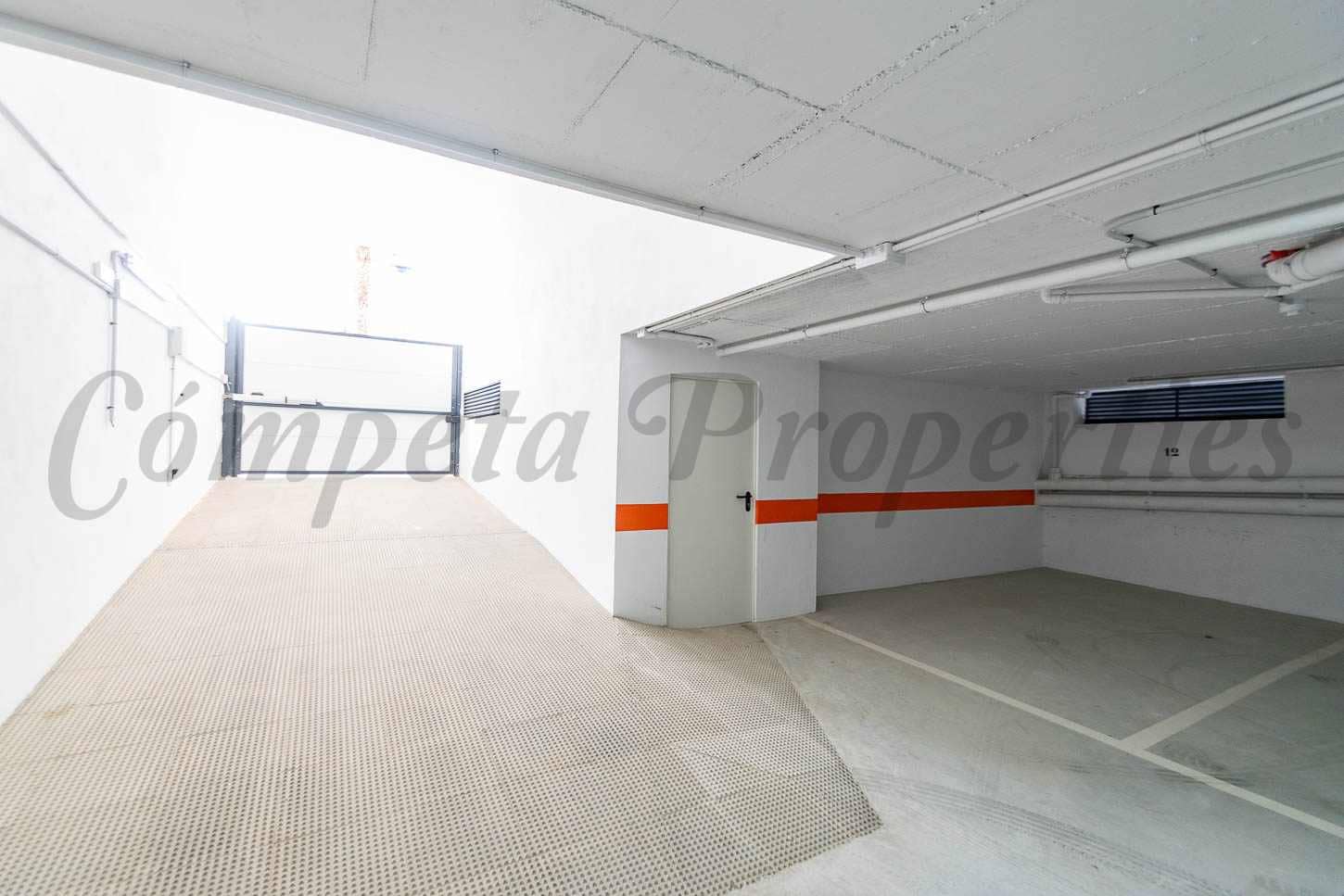 2 soveværelse Lejlighed til leje i Torrox-Costa med swimmingpool garage - € 1.250 (Ref: 10051900)