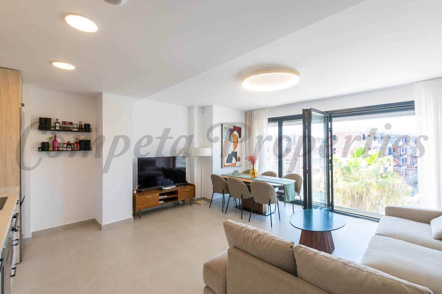2 soveværelse Lejlighed til leje i Torrox-Costa med swimmingpool garage - € 1.250 (Ref: 10051900)