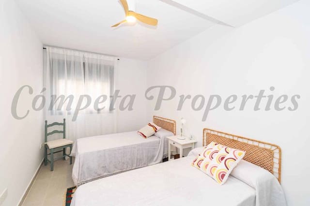 3 sypialnia Apartament do wynajęcia w Torrox-Costa, Torrox z basenem garażem - 1 300 € (Ref: 10051970)