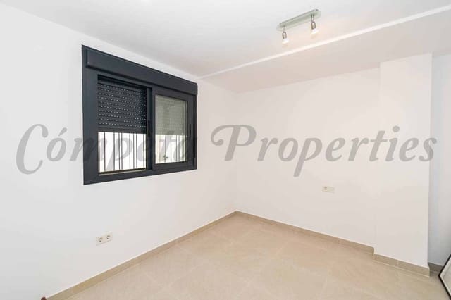 3 sypialnia Apartament do wynajęcia w Torrox-Costa, Torrox z basenem garażem - 1 300 € (Ref: 10051970)