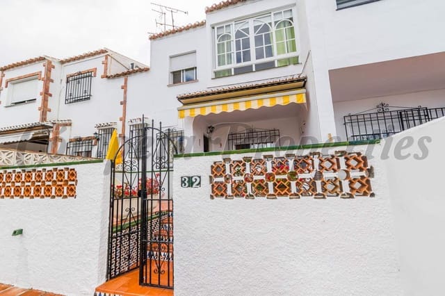 3 soveværelse Byhus til leje i Nerja med swimmingpool garage - € 1.100 (Ref: 10057560)