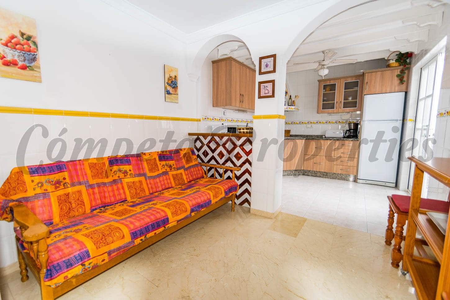 3 soveværelse Byhus til leje i Nerja med swimmingpool garage - € 1.100 (Ref: 10057560)