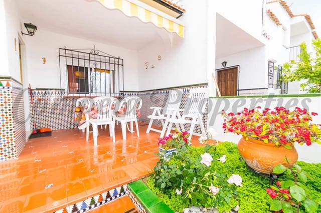 3 soveværelse Byhus til leje i Nerja med swimmingpool garage - € 1.100 (Ref: 10057560)