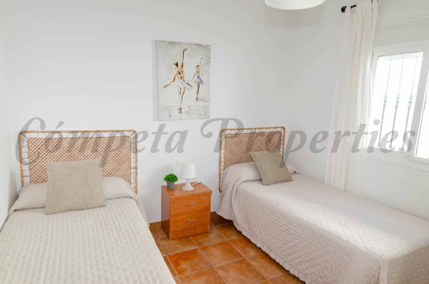 3 bedroom Villa for rent in Canillas de Albaida with pool - € 1,875 (Ref: 10059519)