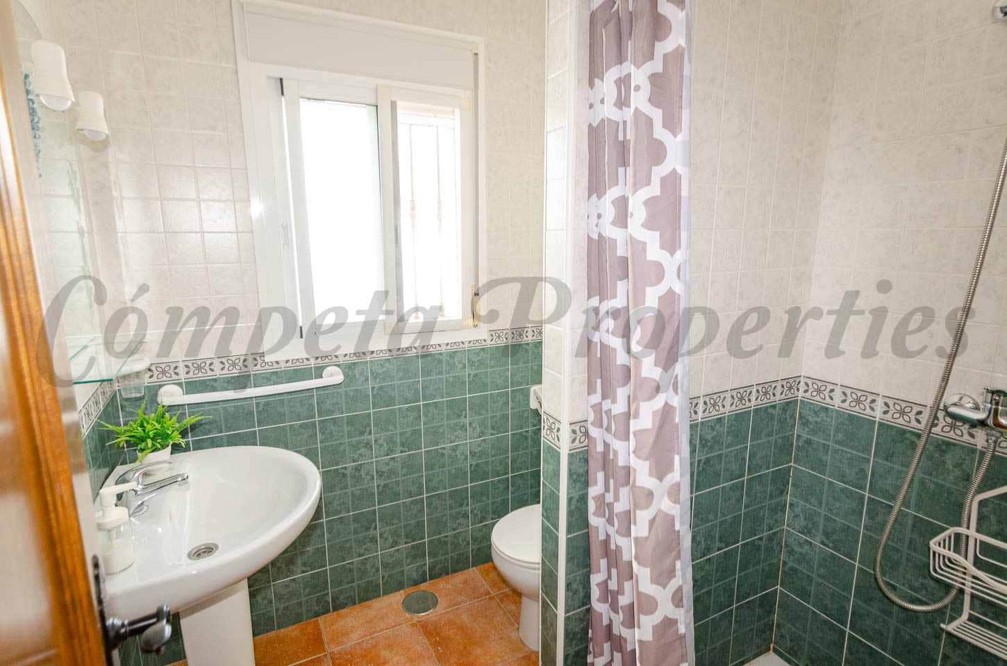 3 bedroom Villa for rent in Canillas de Albaida with pool - € 1,875 (Ref: 10059519)