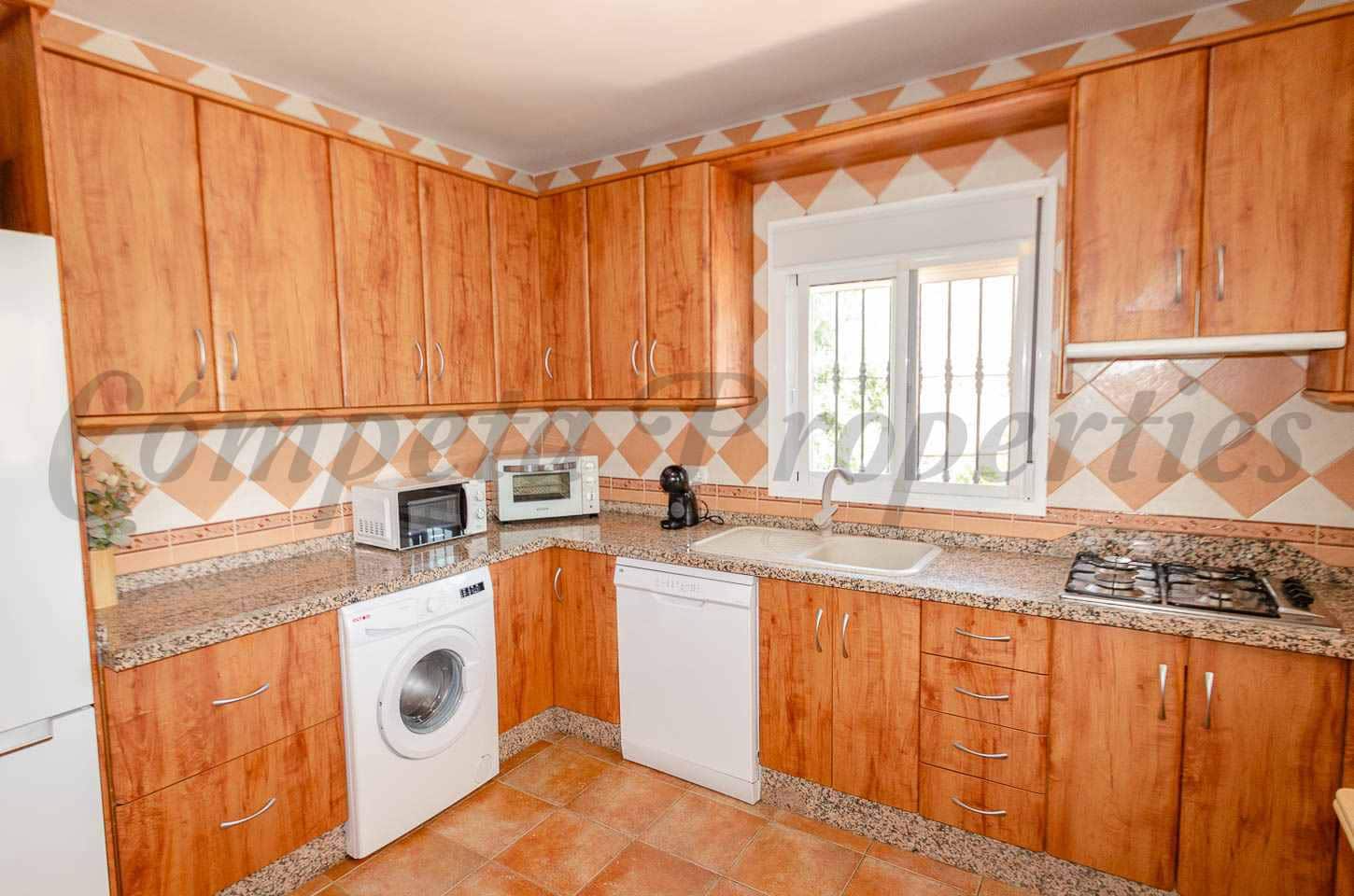 3 bedroom Villa for rent in Canillas de Albaida with pool - € 1,875 (Ref: 10059519)