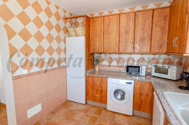 3 slaapkamer Villa te huur in Canillas de Albaida met zwembad - € 1.875 (Ref: 10059519)