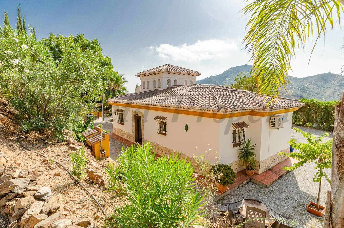 3 quarto Quinta/Casa Rural para venda em Competa com piscina garagem - 525 000 € (Ref: 10060211)