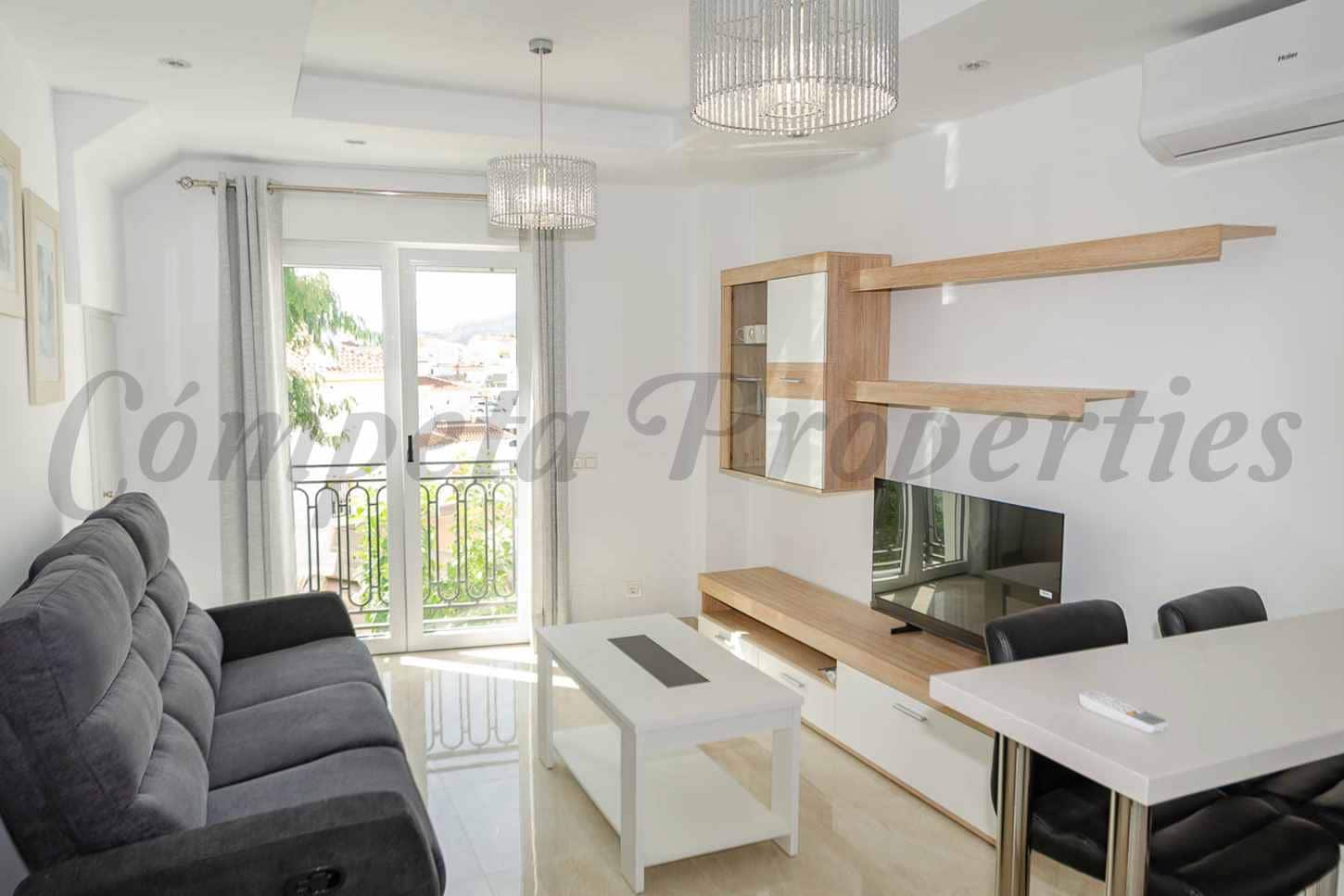 1 soveværelse Lejlighed til leje i Competa - € 750 (Ref: 10062813)