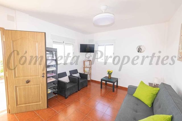 Quinta/Casa Rural para arrendar em El Morche, Torrox - 700 € (Ref: 10073212)