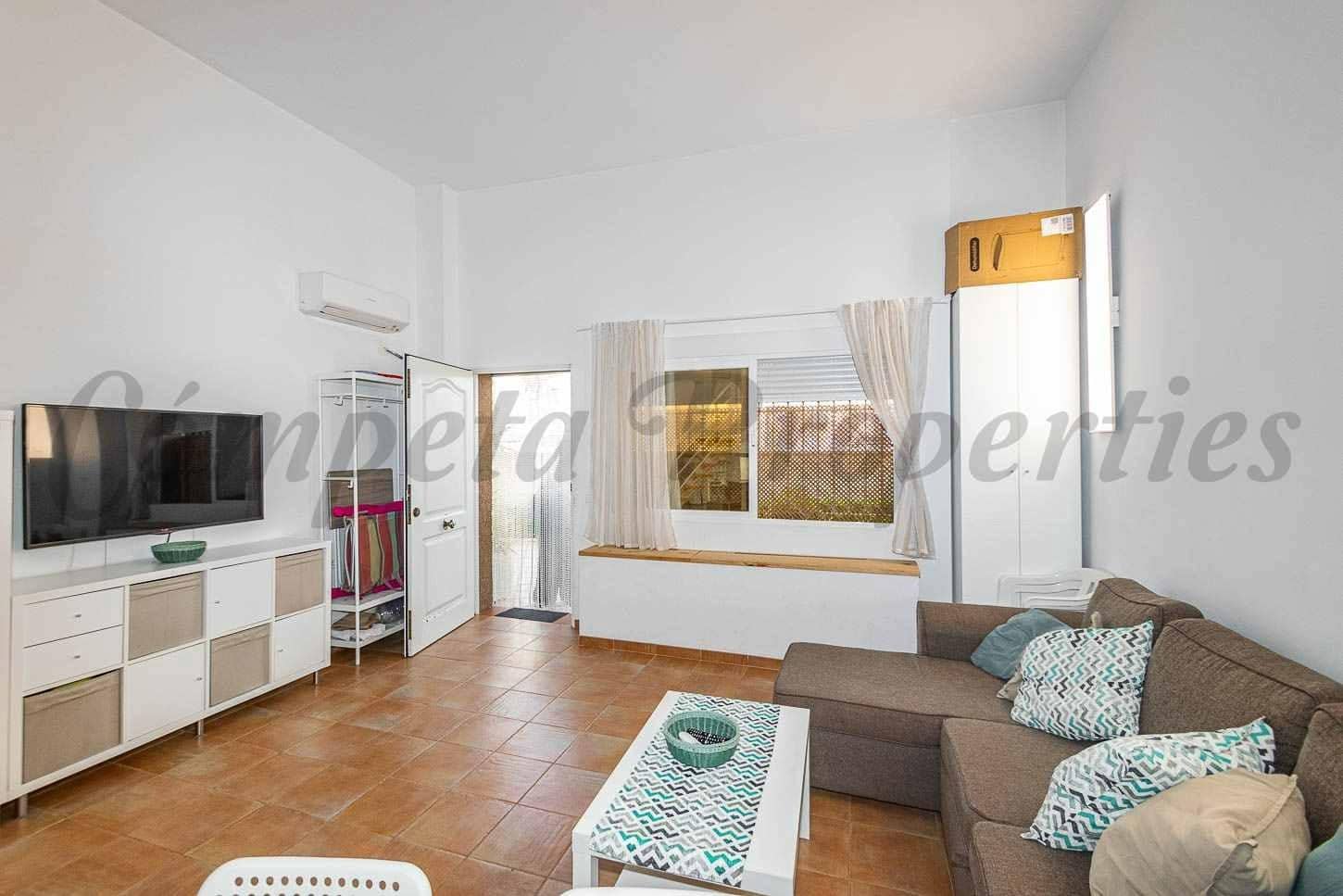 2 soverom Leilighet til leie i Torrox-Costa med svømmebasseng - € 650 (Ref: 10073213)