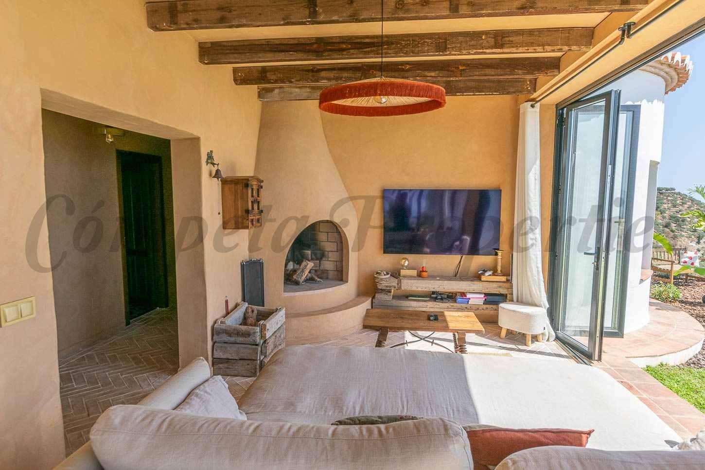 4 sypialnia Finka/Dom wiejski na sprzedaż w Arenas z basenem - 950 000 € (Ref: 10075675)