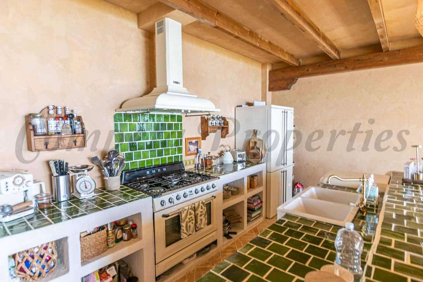 4 sypialnia Finka/Dom wiejski na sprzedaż w Arenas z basenem - 950 000 € (Ref: 10075675)