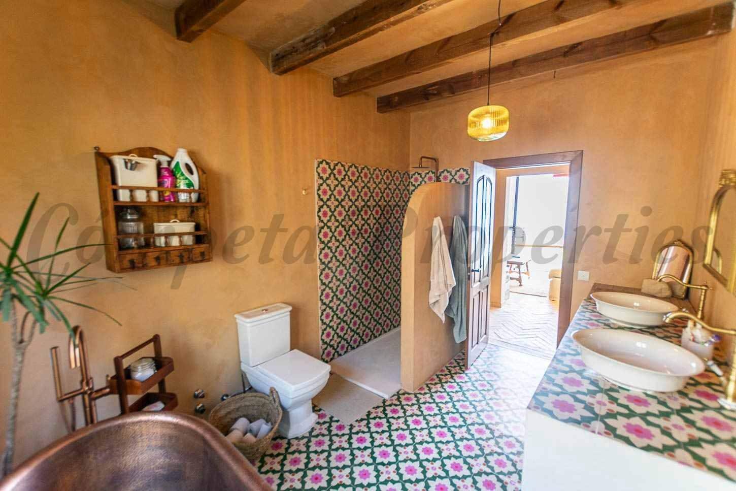 4 sypialnia Finka/Dom wiejski na sprzedaż w Arenas z basenem - 950 000 € (Ref: 10075675)