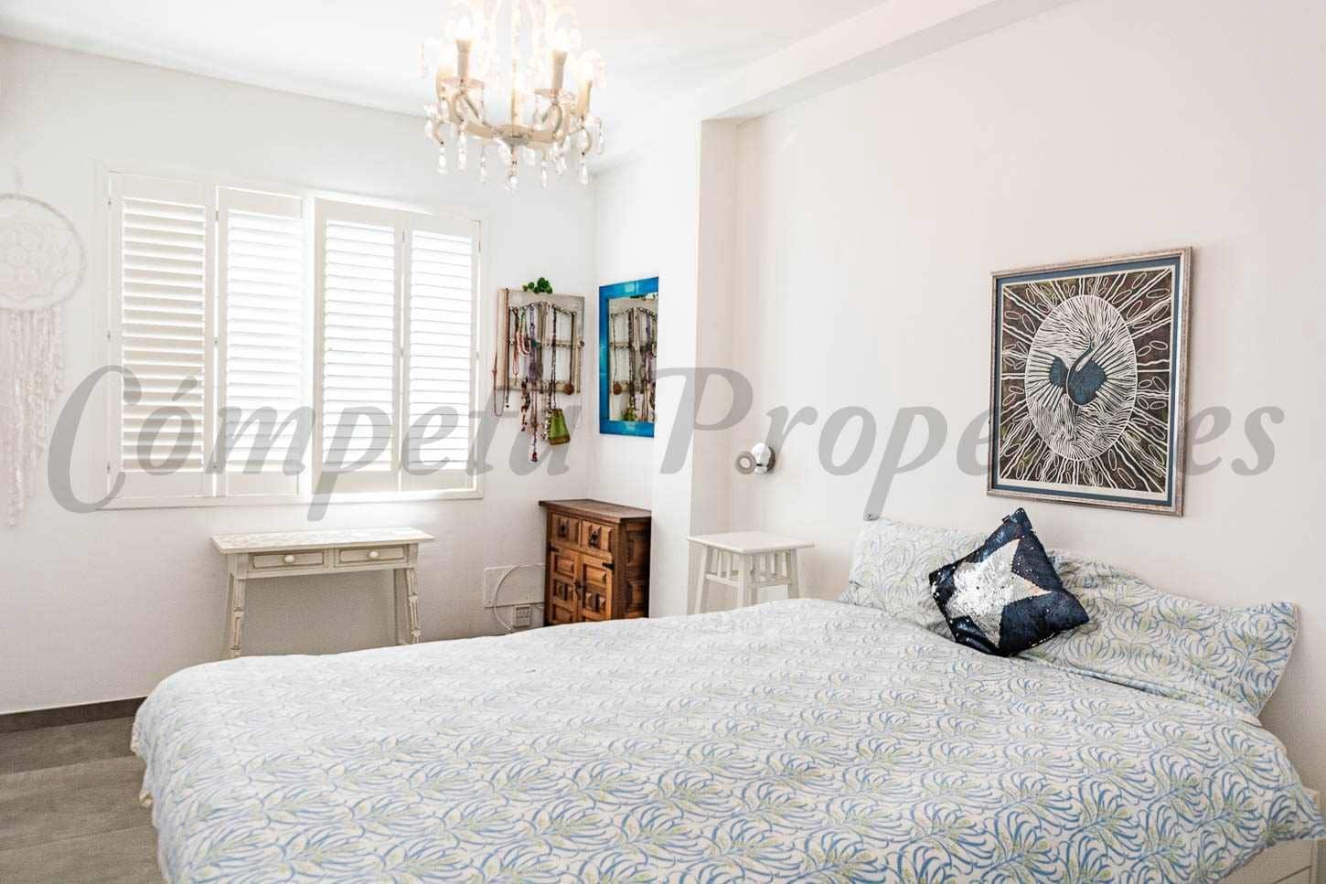 2 sovrum Lägenhet till salu i Nerja - 382 000 € (Ref: 10075676)
