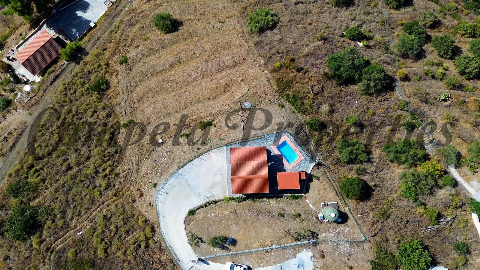2 bedroom Finca/Country House for rent in Torrox with pool - € 1,200 (Ref: 10075679)