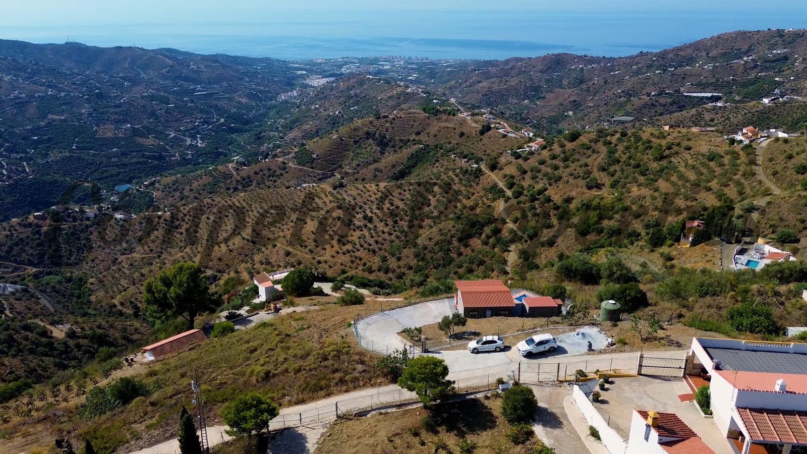 2 bedroom Finca/Country House for rent in Torrox with pool - € 1,200 (Ref: 10075679)