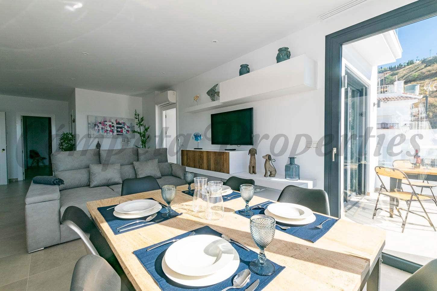 2 Zimmer Ferienapartment in Competa mit Pool Garage - 700 € (Ref: 10075682)