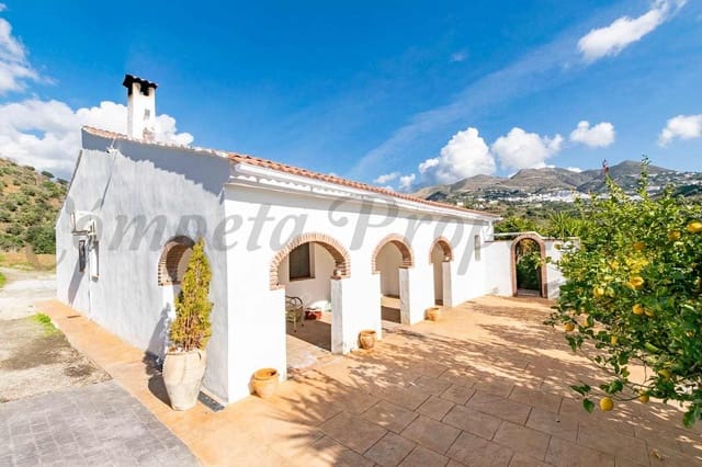 3 slaapkamer Finca/Landhuis te koop in Archez met garage - € 310.000 (Ref: 10075686)