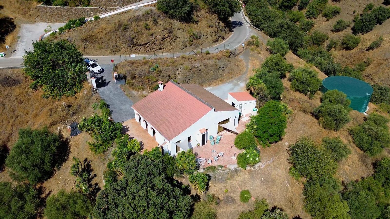 3 chambre Finca/Maison de Campagne à vendre à Archez avec garage - 310 000 € (Ref: 10075686)