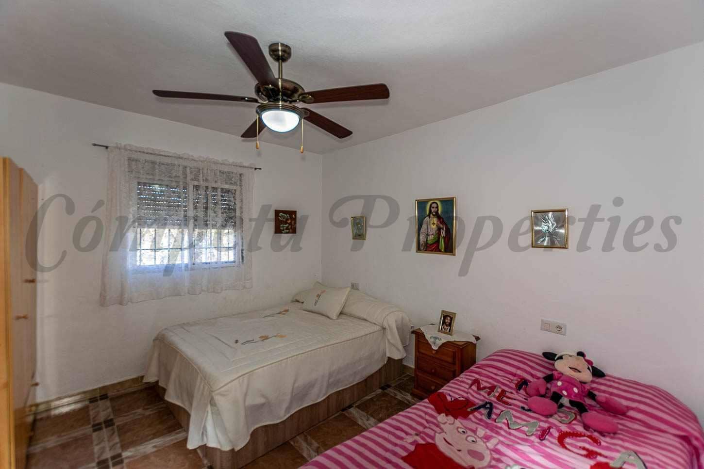3 quarto Quinta/Casa Rural para venda em Macharaviaya com piscina garagem - 430 000 € (Ref: 10075688)