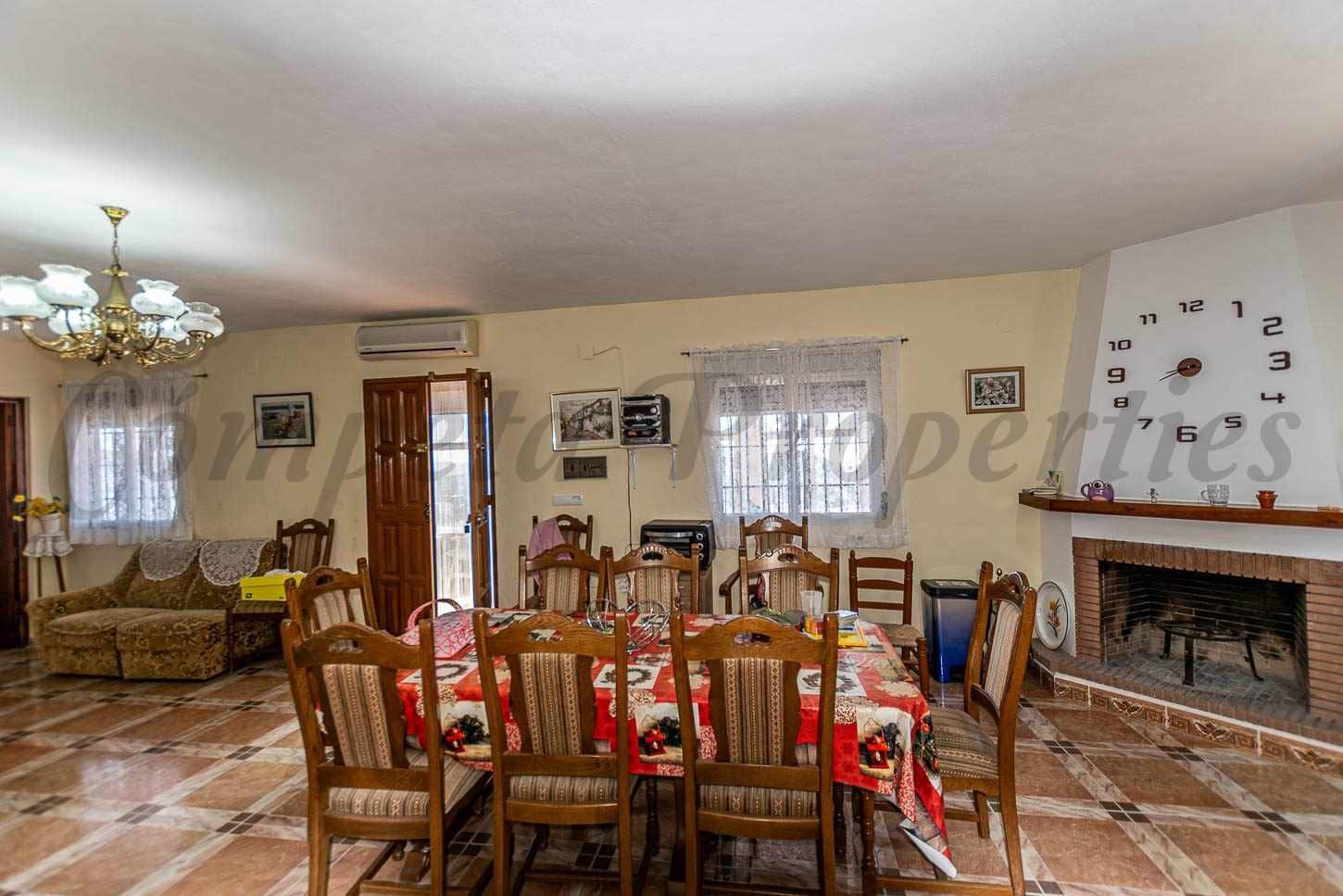 3 quarto Quinta/Casa Rural para venda em Macharaviaya com piscina garagem - 430 000 € (Ref: 10075688)