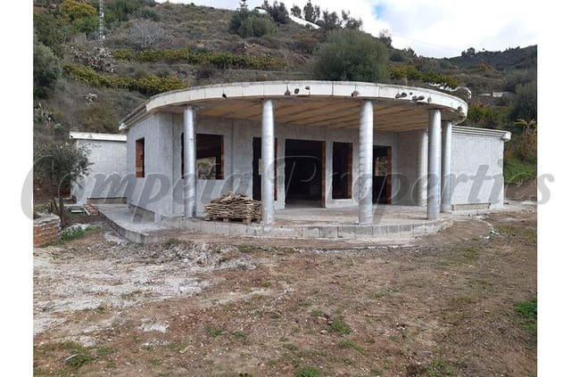 Finca/Hus på landet till salu i Sayalonga med pool - 300 000 € (Ref: 10075689)